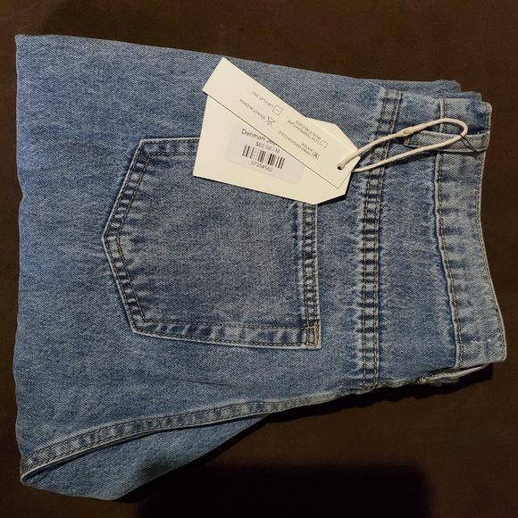 Little Mountain Vancouver Denman Jeans - Picture 6 of 6